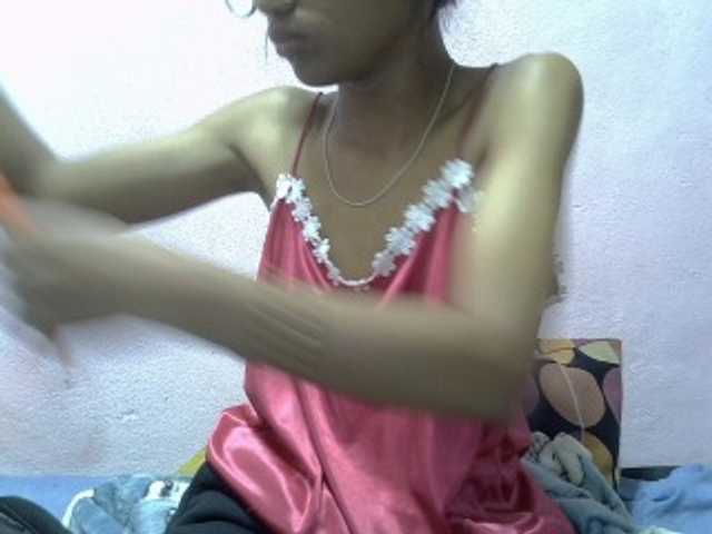 Yalane live cam on BongaCams