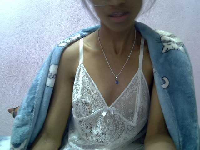 Yalane live cam on BongaCams