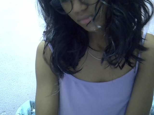 Yalane live cam on BongaCams