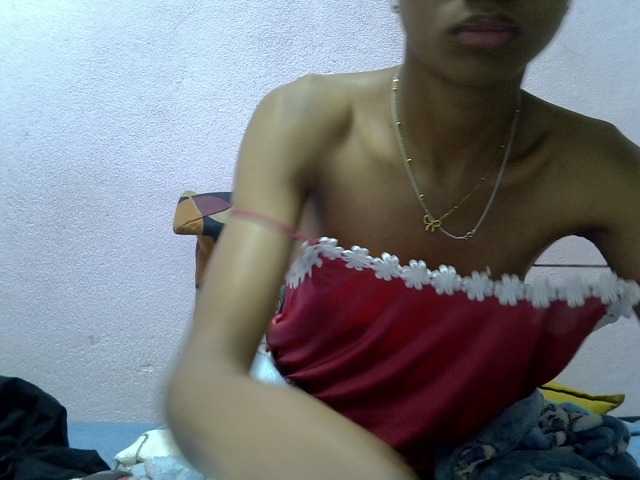 Yalane live cam on BongaCams