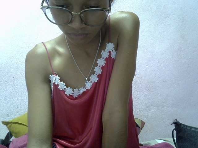 Yalane live cam on BongaCams