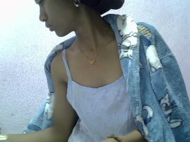 Yalane live cam on BongaCams