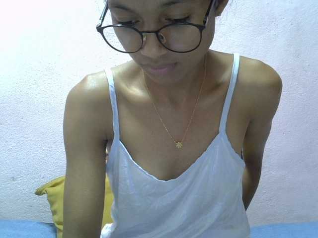 Yalane live cam on BongaCams