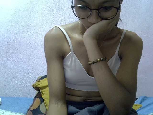 Yalane live cam on BongaCams