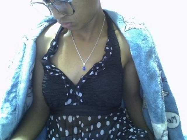 Yalane live cam on BongaCams