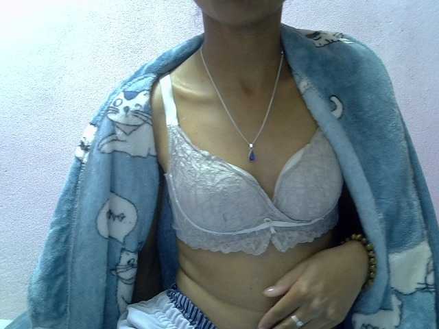 Yalane live cam on BongaCams