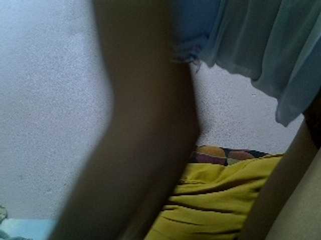 Yalane live cam on BongaCams