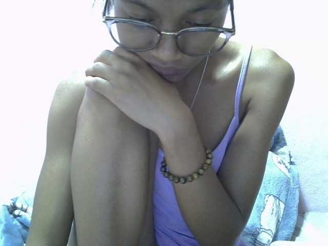 Yalane live cam on BongaCams
