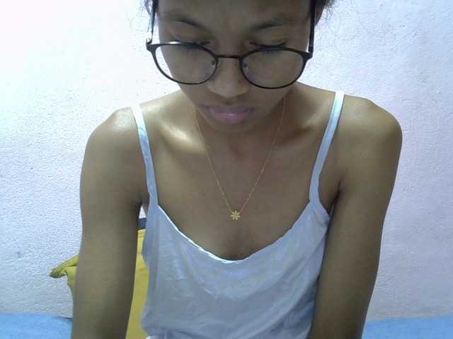 Yalane live cam on BongaCams
