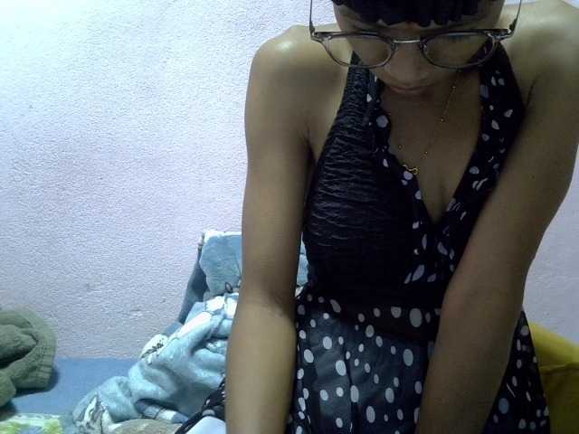 Yalane live webcam show