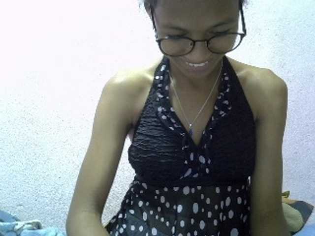 Yalane live cam on BongaCams