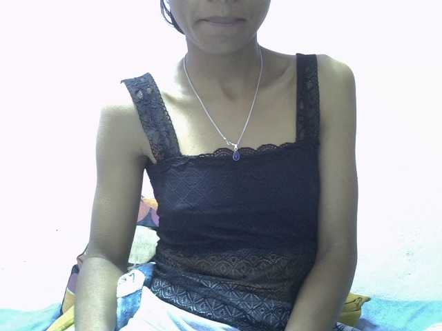 Yalane live cam on BongaCams