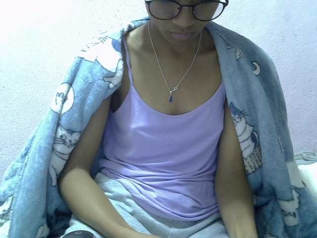 Yalane live cam on BongaCams
