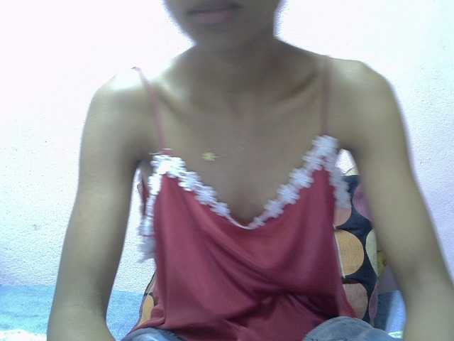 Yalane live cam on BongaCams