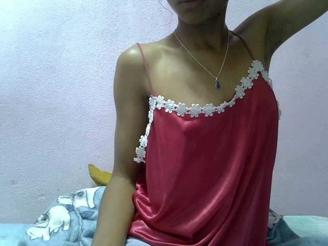 Yalane live cam on BongaCams