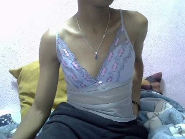 Yalane live cam on BongaCams