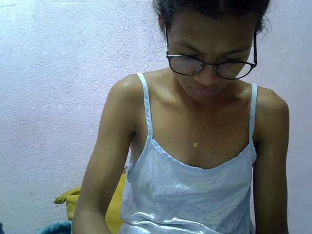 Yalane live cam on BongaCams
