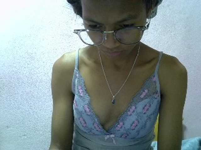 Yalane live cam on BongaCams