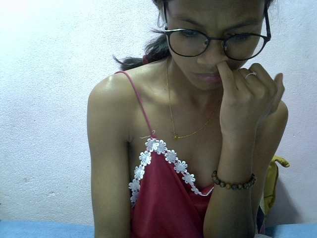Yalane live cam on BongaCams