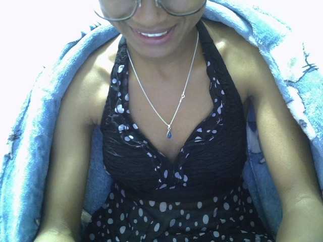 Yalane live cam on BongaCams