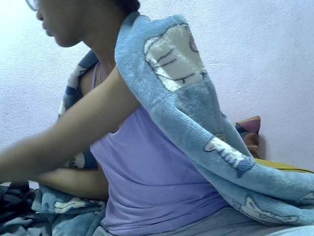 Yalane live cam on BongaCams