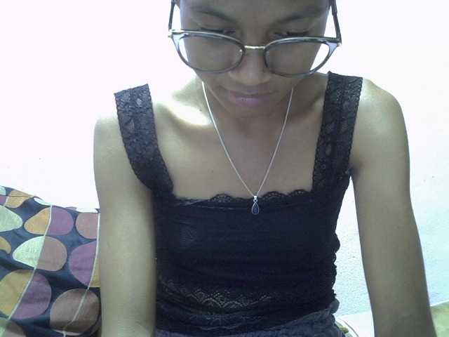 Yalane live cam on BongaCams