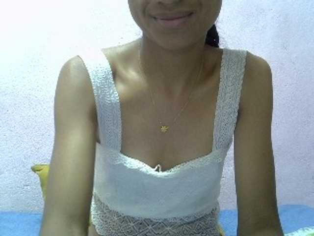 Yalane live cam on BongaCams