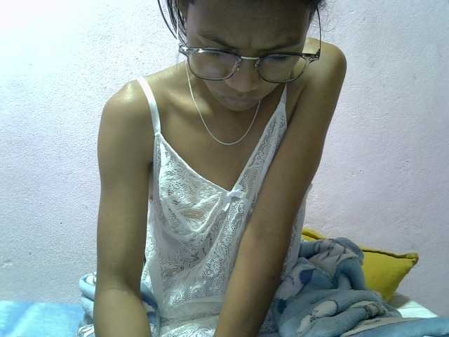Yalane live cam on BongaCams