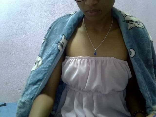 Yalane live cam on BongaCams