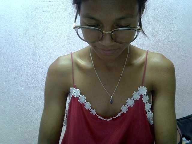 Yalane live cam on BongaCams