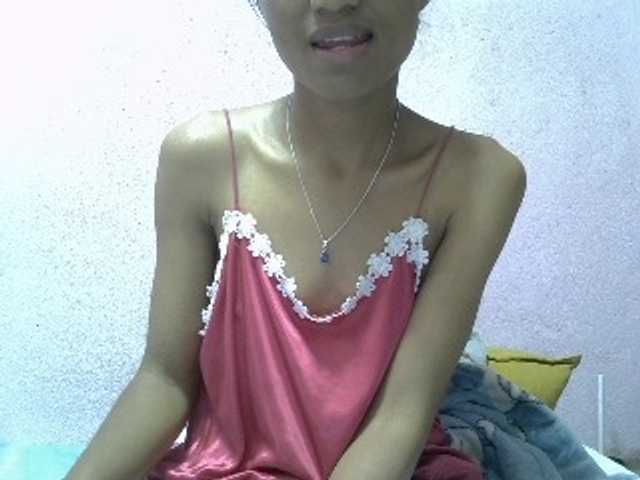 Yalane live cam on BongaCams