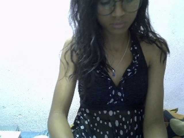 Yalane live cam on BongaCams