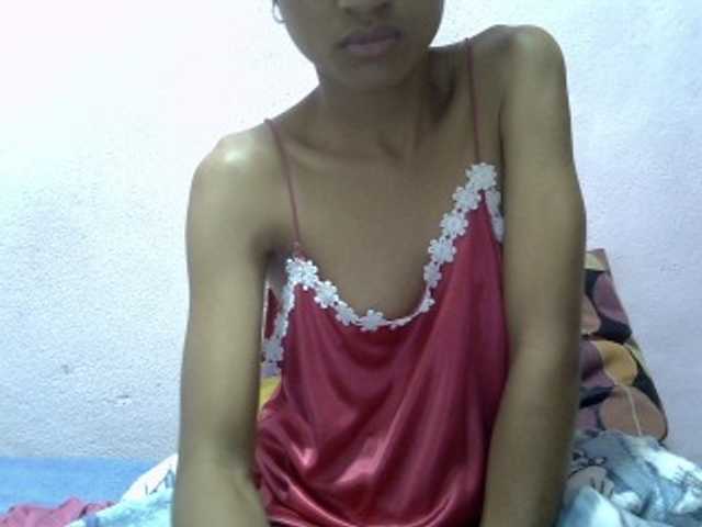 Yalane live cam on BongaCams