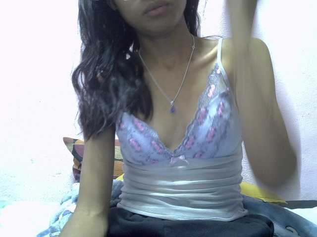 Yalane live cam on BongaCams