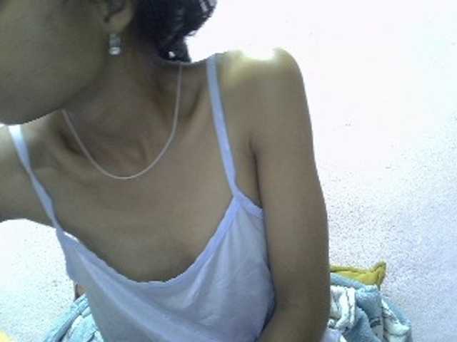 Yalane, en vivo ahora en BongaCams