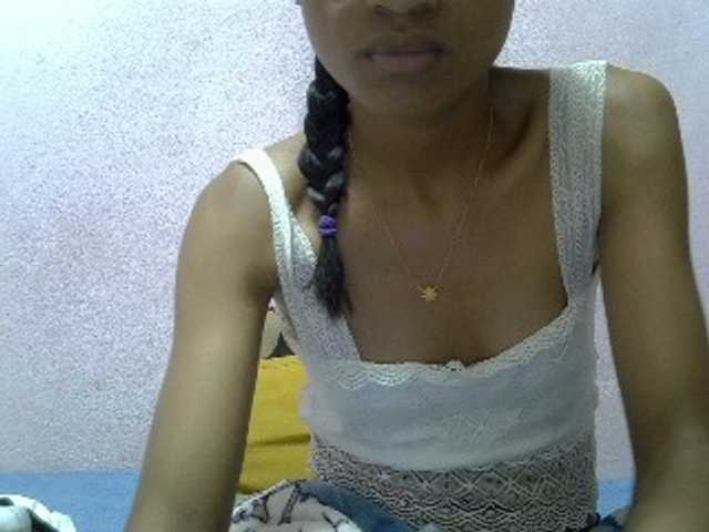 Yalane live cam on BongaCams