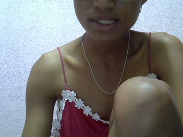 Yalane live cam on BongaCams