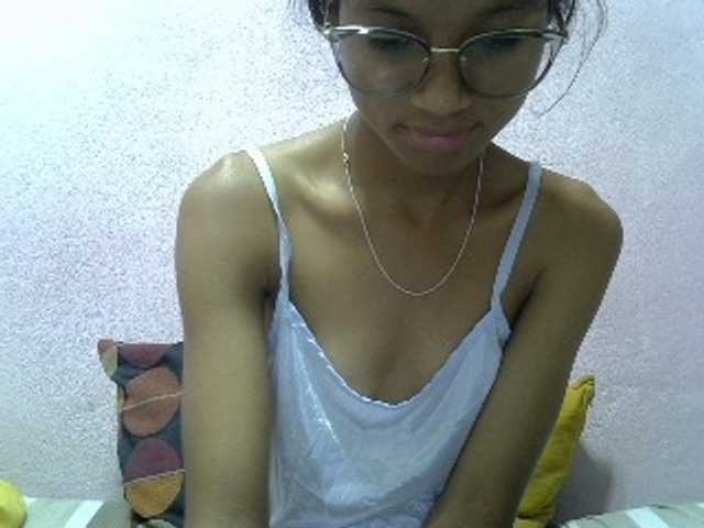 Yalane, en vivo ahora en BongaCams