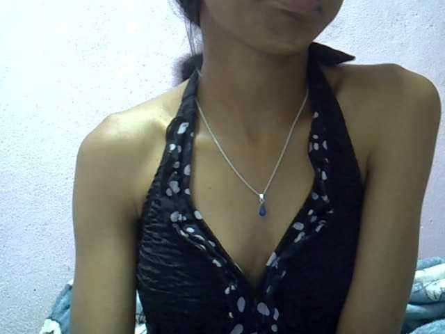 Yalane live cam on BongaCams