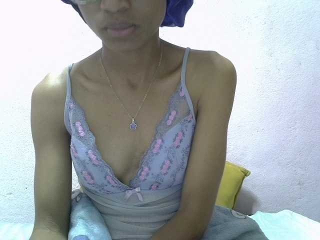 Yalane live cam on BongaCams