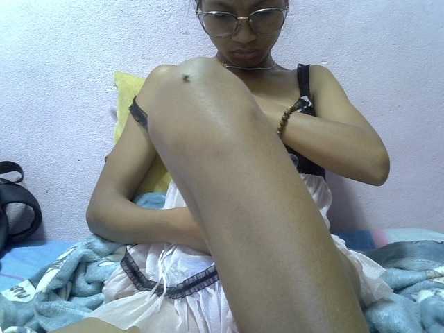 Yalane live cam on BongaCams
