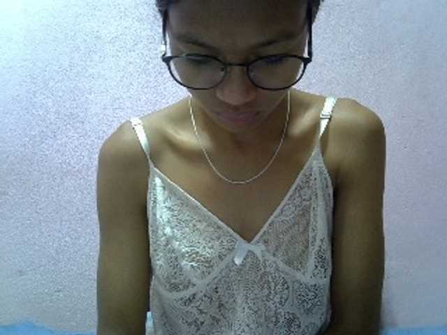 Yalane live cam on BongaCams