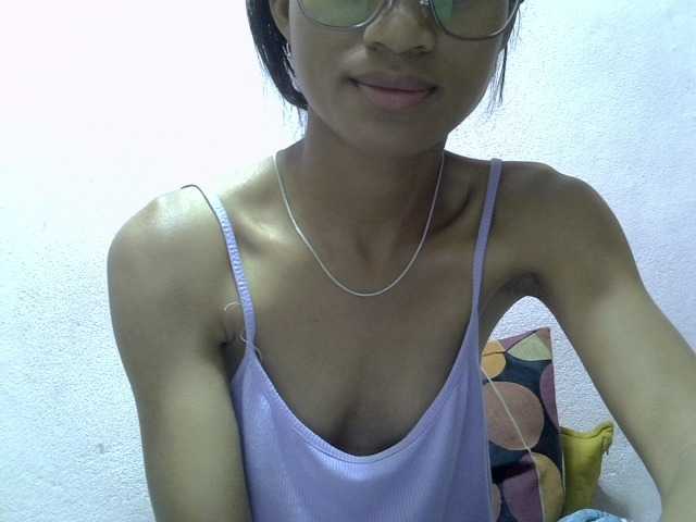 Yalane live cam on BongaCams
