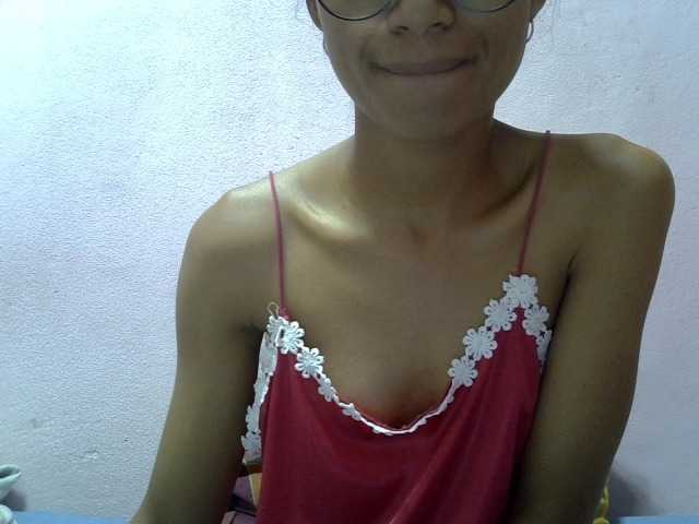 Yalane live cam on BongaCams