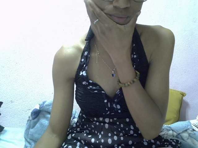 Yalane live cam on BongaCams