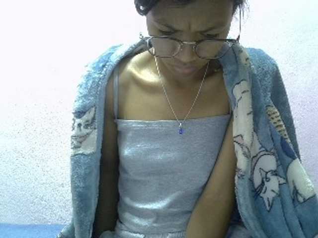 Yalane live cam on BongaCams