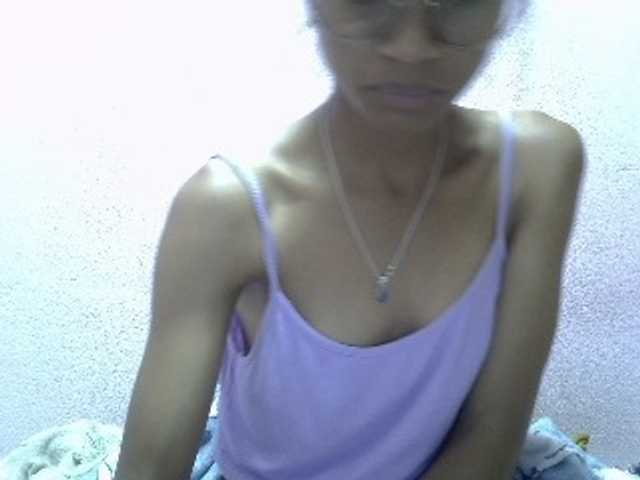 Yalane live cam on BongaCams