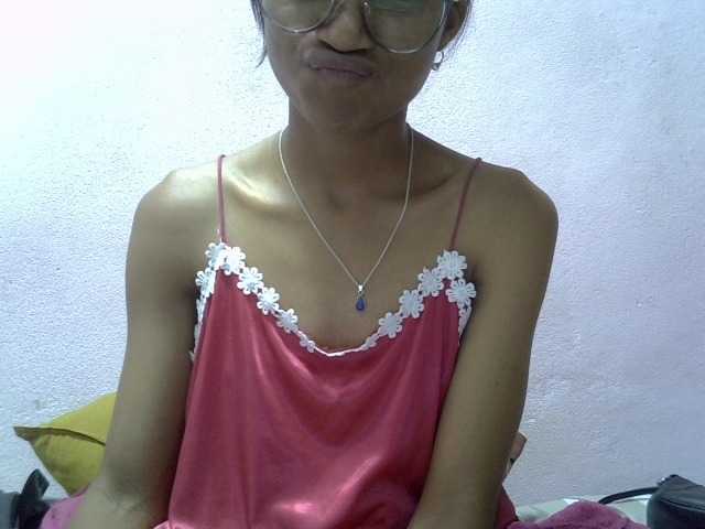 Yalane live cam on BongaCams