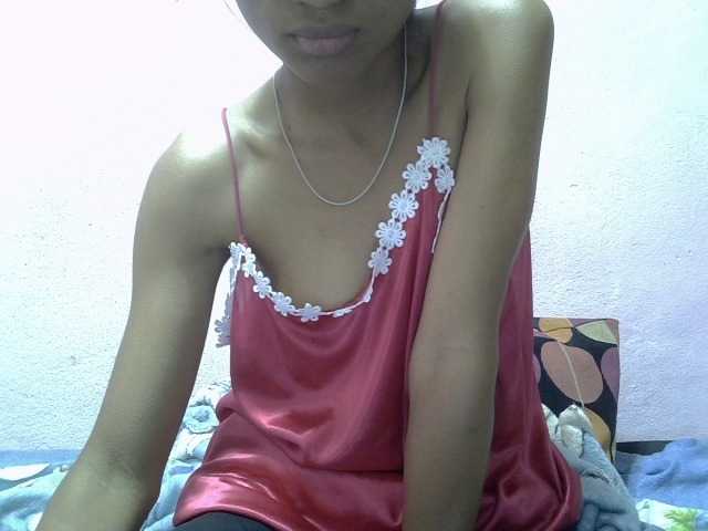 Yalane live cam on BongaCams