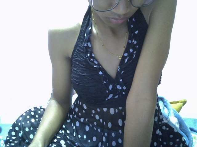 Yalane live webcam show